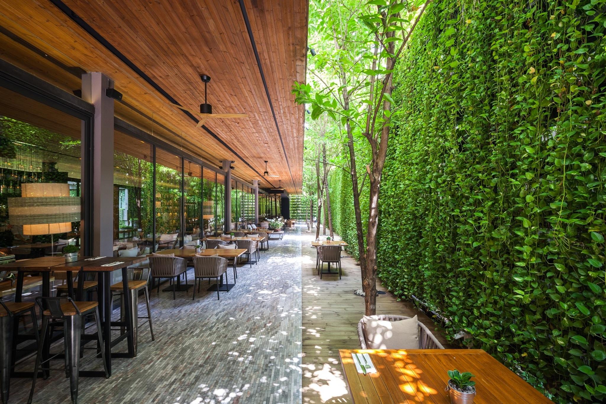 Ad Lib Hotel Bangkok Exterior photo